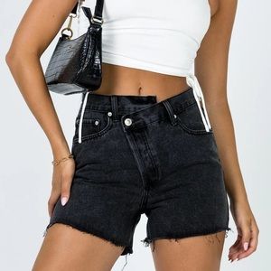 Princess Polly Xtina Shorts